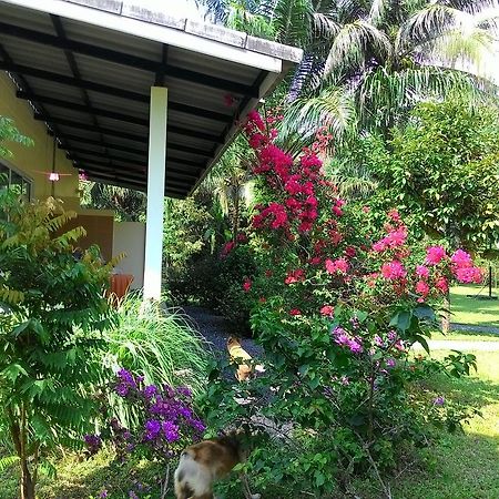 Aathid Garden Khao Lak Villa Buitenkant foto