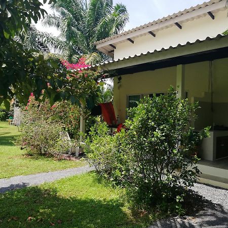 Aathid Garden Khao Lak Villa Buitenkant foto