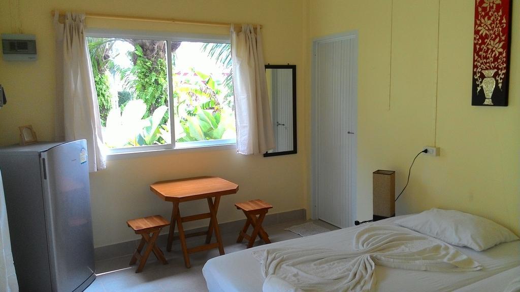 Aathid Garden Khao Lak Villa Kamer foto