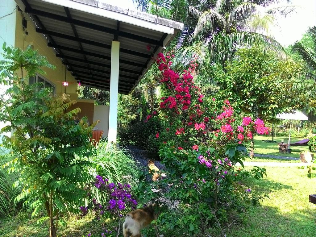 Aathid Garden Khao Lak Villa Buitenkant foto