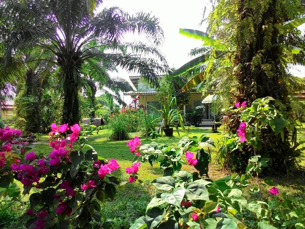 Aathid Garden Khao Lak Villa Buitenkant foto